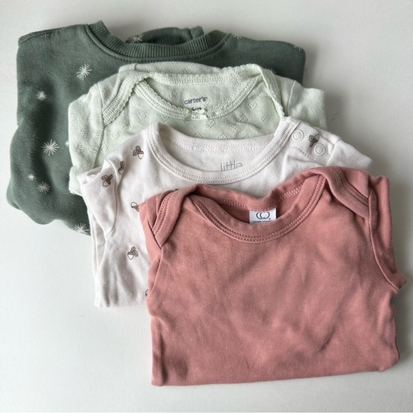 Bundle of 4 long Sleeve Baby Girl Items - Picture 2 of 13